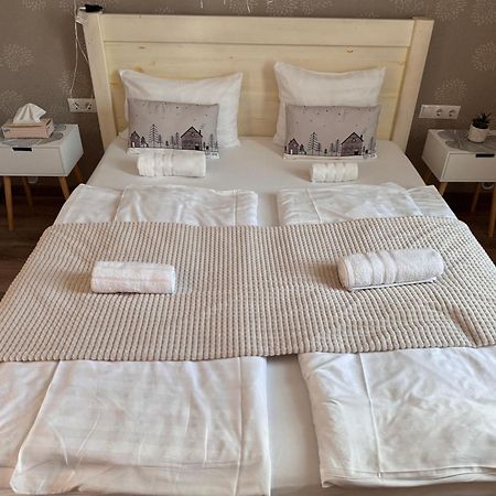 Safit-Mandala Apartment Mosonmagyaróvár Екстериор снимка