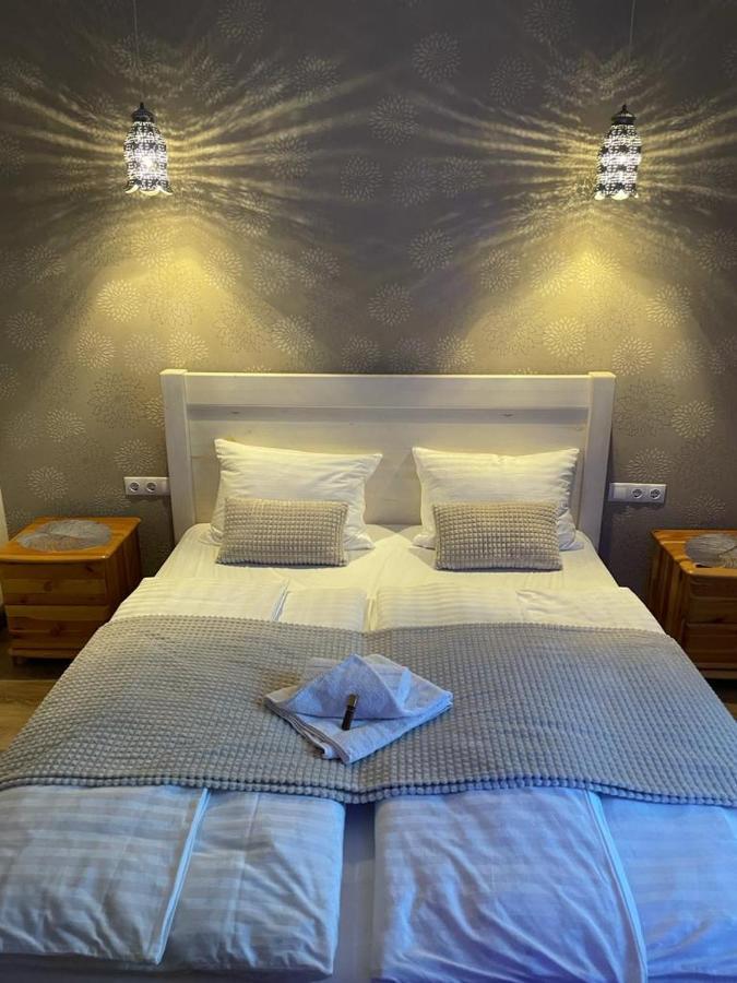 Safit-Mandala Apartment Mosonmagyaróvár Екстериор снимка